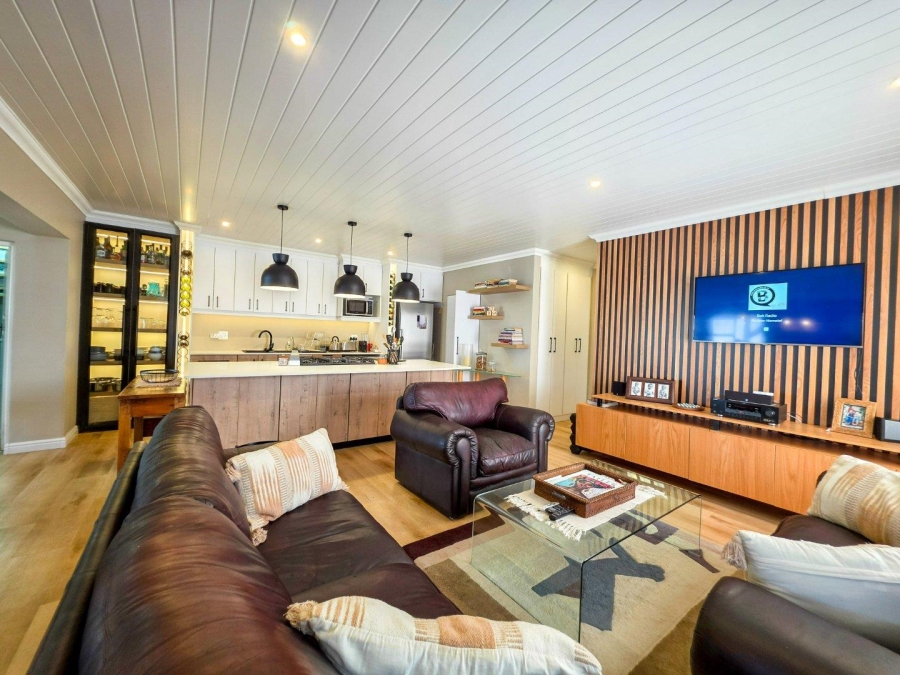 3 Bedroom Property for Sale in Stilbaai Wes Western Cape